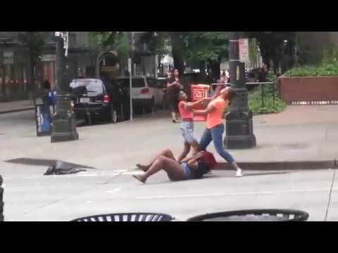 Black Girls Street Fighting In Downtown Seattle, WA