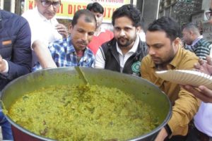 Indian People Enjoying Free Khichdi Distribution to All - Makar Sankranti 2020