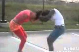 Street Fight  Scrapping Black Girls  Explosive Fights