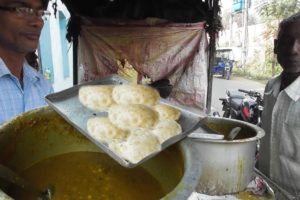 Universal Cheapest Breakfast - 2 Dal Puri with Curry 5 rs ($ 0 070) - Best Two Seller Brother