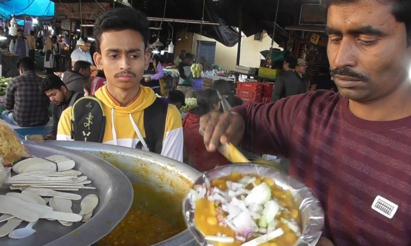 Habra Rail Station Hawker - Ghugni @ 7 rs plate - Indian Street Food