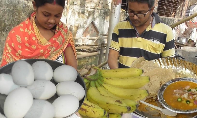 Mehanati Husband Wife Working from Morning 8 to Evening 5 - 2 Roti with Curry @ 10 rs