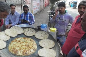 Old Hard Working Vendor - Litti Paratha @ 5 rs Each - Indian Street Food