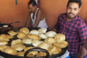 World Cheapest Kachori @ 3 rs ($ 0 042)  Only - Indian Street Food