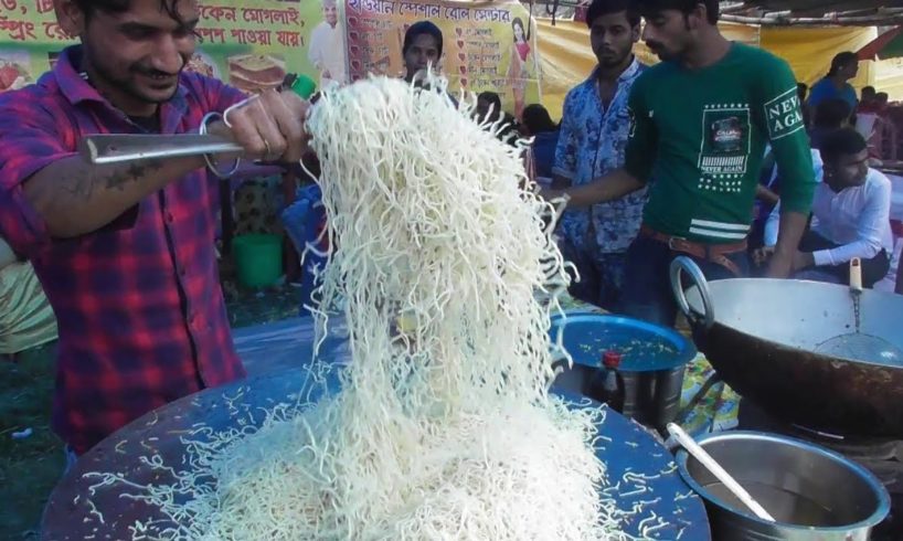 Best Chinese Fast Food In India - Egg Noodles @ 50 rs plate - Indian Street Food