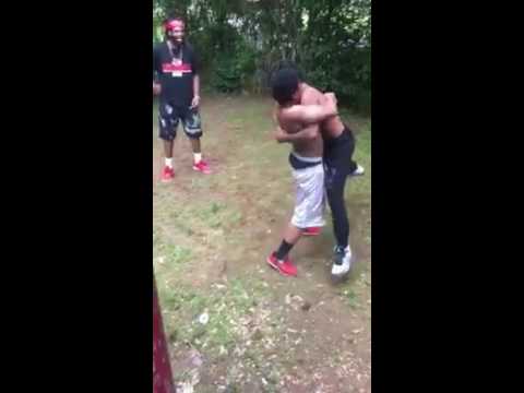 Hood Fight ||Little Rock|| Tae vs Skyvon