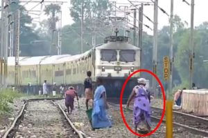 Most Lucky Indian People Escape Train Hit Compilation | 2017