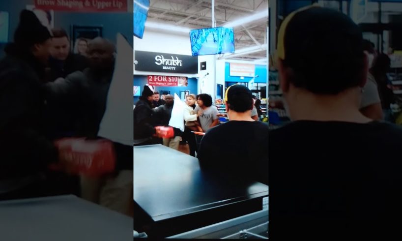 #Walmart fight different angle #walmartfights #hoodfights #thisshitcrazy #beefsmack #nonono #finishh