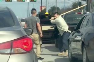 Amazing Road Rage Fights 2020 - Road Rage and Street Fighting