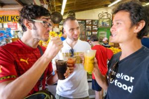 American Food!! EXOTIC FRUIT SHAKES + Gator Kebabs! ? EVERGLADES - Florida, USA!