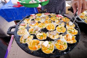 Asian Street Food - SEAFOOD PANCAKES! | Night Market Food Tour in Satun, Thailand!