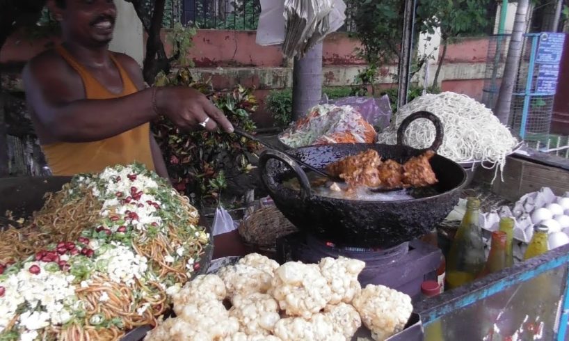 Crispy Chicken Pakora in Indian Street | Nice Tasty Street Food India Kolkata 2017