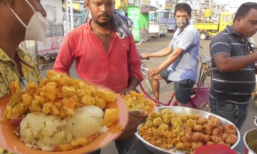 Early Morning Breakfast in Odisha ( Puri ) | 4 Piece Chapli @ 20 rs Plate | Indian Street Food