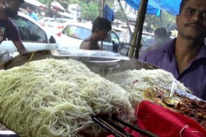 Full Loaded with Chinese Food | Veg Noodles with 2 Piece Chili Chicken 40 Rs Plate | Street Food