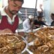 Hard Working पाजी (Bro) - It's Lunch Time In Amritsar Street - Nutri Rice 10 rs & Nutri Kulcha 20 rs