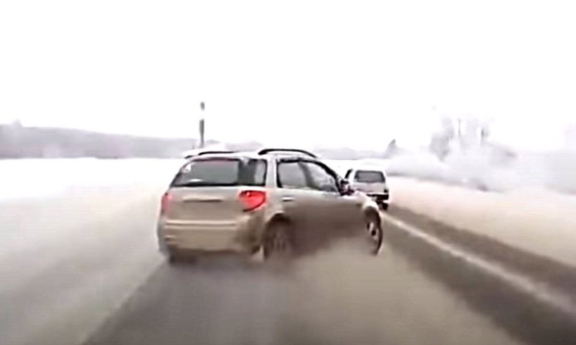 Interrupted overtaking (Idiots in cars)