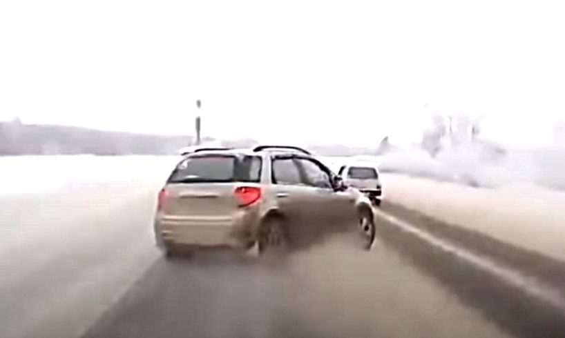 Interrupted overtaking (Idiots in cars)