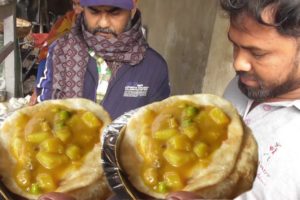 It's A Common But Tasty Breakfast | Puri / Luchi @ 4 Rs Each | Indian Village Street Food