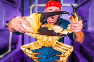 Japanese Chef Prepares GIANT Tasmanian CRAB!! Over $700!!