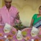 Marathi Husband Wife Selling Jhunka Bhakar @ 20 rs Plate - Street Food Maharashtra India