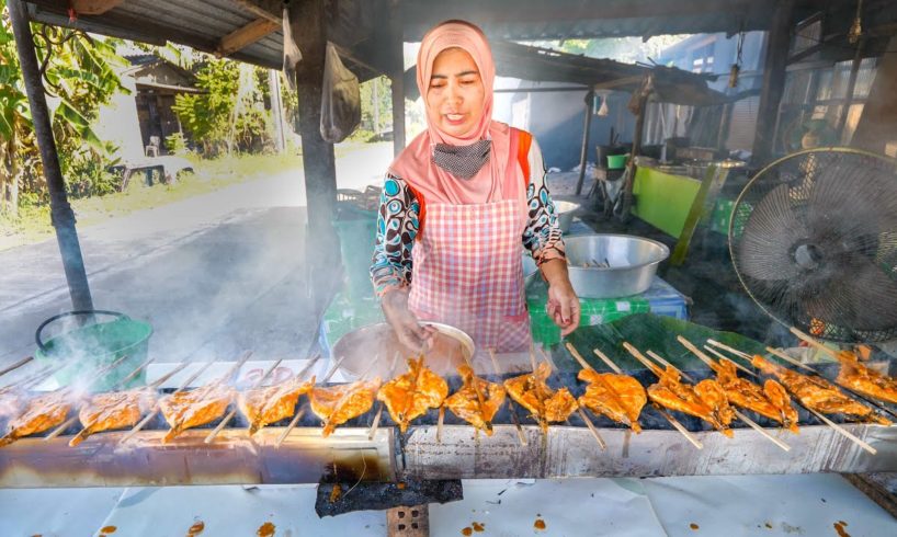 Street Food COCONUT MILK BBQ CHICKEN!! ? 5 Best Malay Foods!! | Pattani, Thailand!