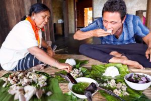 The Unseen LAWA PEOPLE FOOD!! | 20 Kilo Meat Salad w/ COOLEST AUNTY in the Mountains!