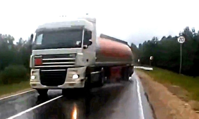 Total idiots on the road (Semi Truck Drift)