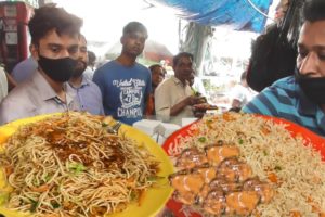 Ultimate Fried Rice & Chili Chicken in Kolkata Street | 35 rs plate ( Rice & 2 Piece Chili Chicken )