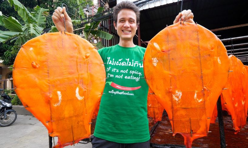 Unique Thai Food - DUCK GUITAR!! Extreme Crispy Skin in Bangkok!