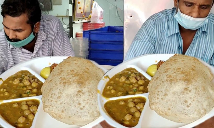 Chole Bhature 100 Rs Plate ( 2 Piece ) | Kolkata Bara Bazar Street Food