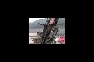 EXTREME ACCIDENT TRUCK NEAR DEATH CAUGH ON CAMERA