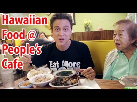 Hawaiian Food at People's Cafe in Honolulu (Guest Appearance with Grandma)