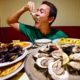 America's Oldest Restaurant!! ? OYSTER BAR + CLAM CHOWDER!! | Union Oyster House, Boston!