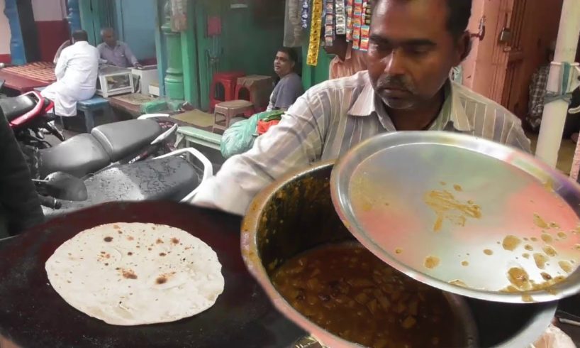 " Mahinder Pandit " | The Hard Working Man | Selling Street Roti Only 4 Rs Each | Indian Street Food