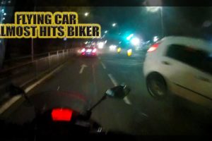 NEAR DEATH | ULTIMATE COMPILATION OF SCARY MOTORCYCLE CLOSE CALLS AND NEAR MISSES 2021 |Ep.#08|