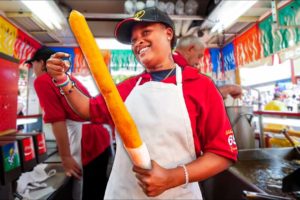 Dangerously LONG Food on a Stick!! Minnesota State Fair Food!!