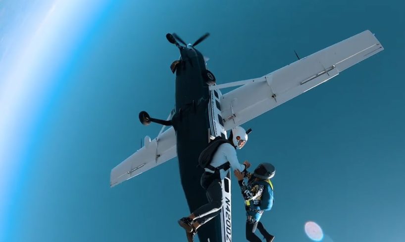 Sky Divers Meet Up In Air & More! | Awesome Archive