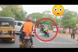 Near death close calls bike compilation😱 || INDIA || KERALA || kerala roads || Ktm bikers #viral #