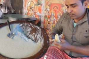 Bihari Vai Ka Dahi Chura in Kolkata Street || Price @ 15 rs Plate || Indian Street Food