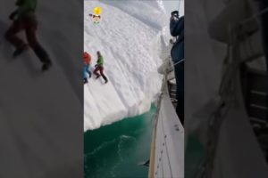 🔥 People Are Awesome extreme Ice Climbing🧠 Quickie