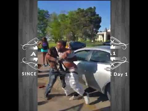 DFW Hood Fights - Oak Cliff Tx crackhead try’s to steal car *GUY PULLS KNIFE