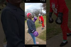 Hood fights two twin grandma's