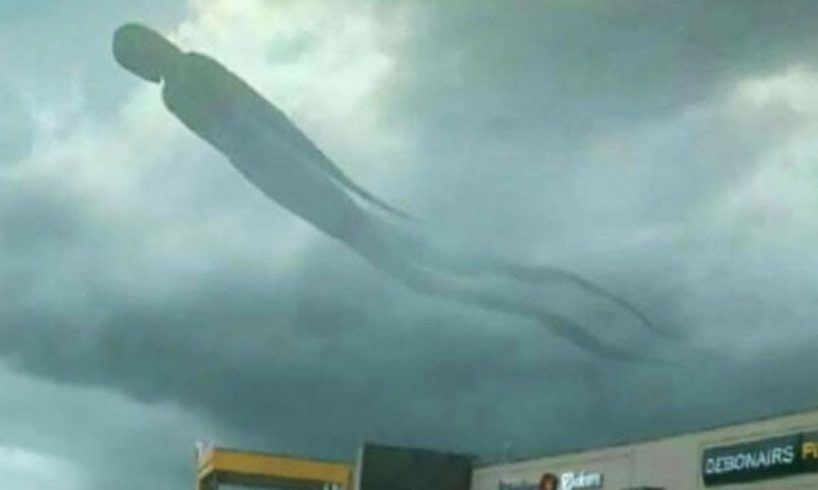 10 UNEXPLAINABLE Mysteries Captured In Heaven!