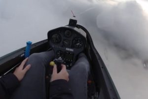 Almost Crash - Glider flies into IMC - What could happen if VMC pilot flies into IMC?