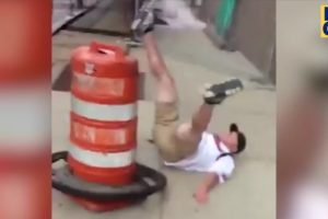 TRY NOT TO LAUGH WATCHING FUNNY FAILS VIDEOS 2022 #180