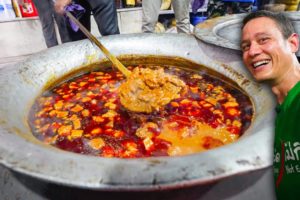 Ultimate Bangladeshi Food!! GIANT WHOLE COW MEZBAN in Chittagong, Bangladesh!!