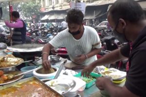 3 Paratha with Alur Dum & Ghugni @ 20 rs Plate - Street Food Beside City Civil Court Kolkata