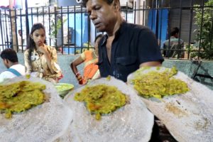 Fast Bihari Man Selling Dosa | Only 15 Rs Each | World Cheapest Dosa in Patna City | Street Food