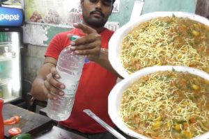 Hard Working Mantu Bhai Preparing " Cheese Masala Maggi " | Price 60 Rs/ | Bara Bazar Street Food