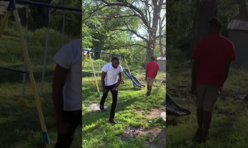 Hood FIGHT!! Fair or nah 🤣🤣🤣🤣 just another day in the PJs